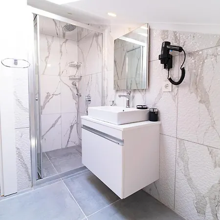 Apartament Granda Likarba