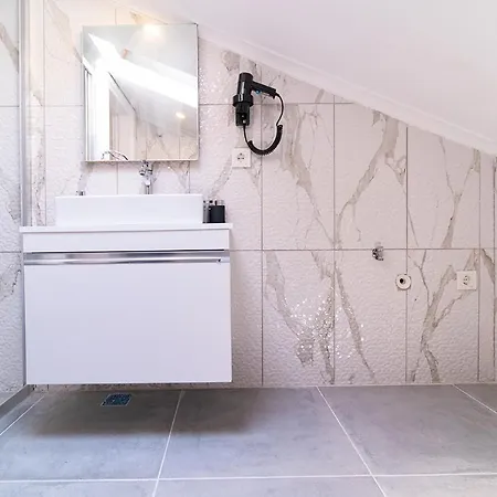 Apartament Granda Likarba