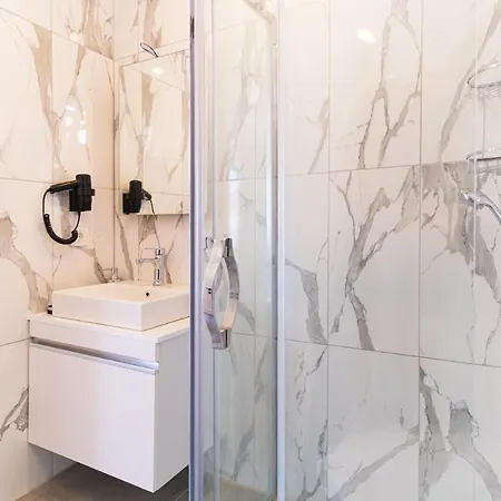 Granda Likarba Apartman *