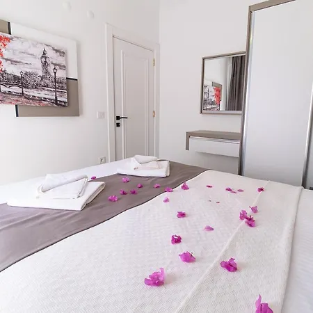 Granda Likarba Apartamento